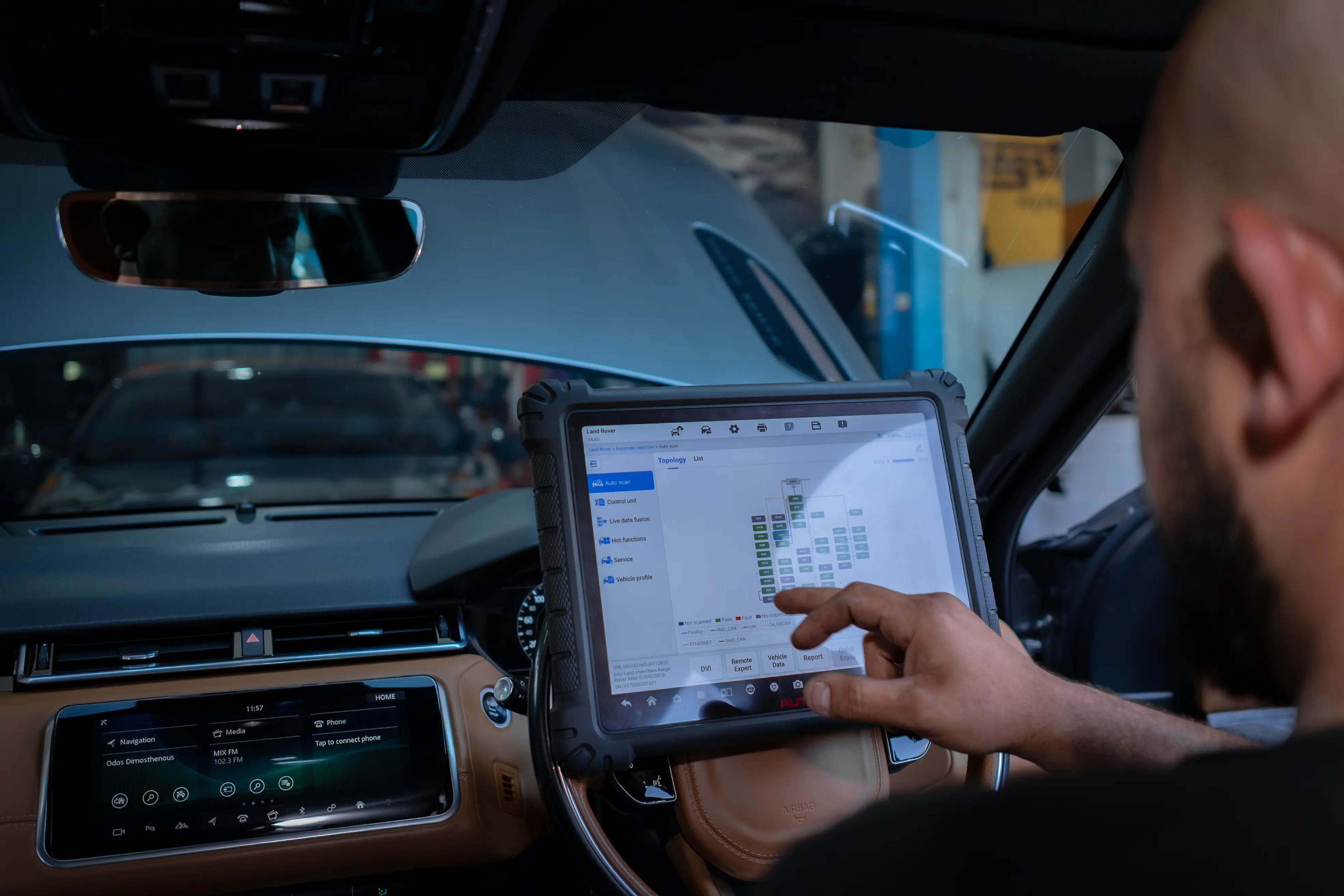 Vehicle diagnostic work inside the MILIKOUROS workshop